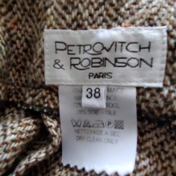 Petrovich and Robinson suit - Picture 6 of 7